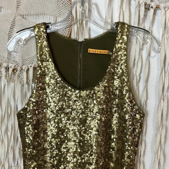 Alice + Olivia Chartreuse Green/Gold Sequin Dress Size Small - Picture 3 of 10